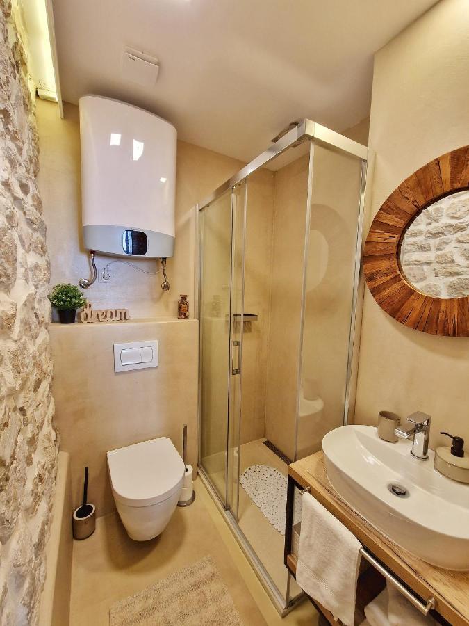 Ferienwohnung Hidden Oasis Rovinj Exterior foto